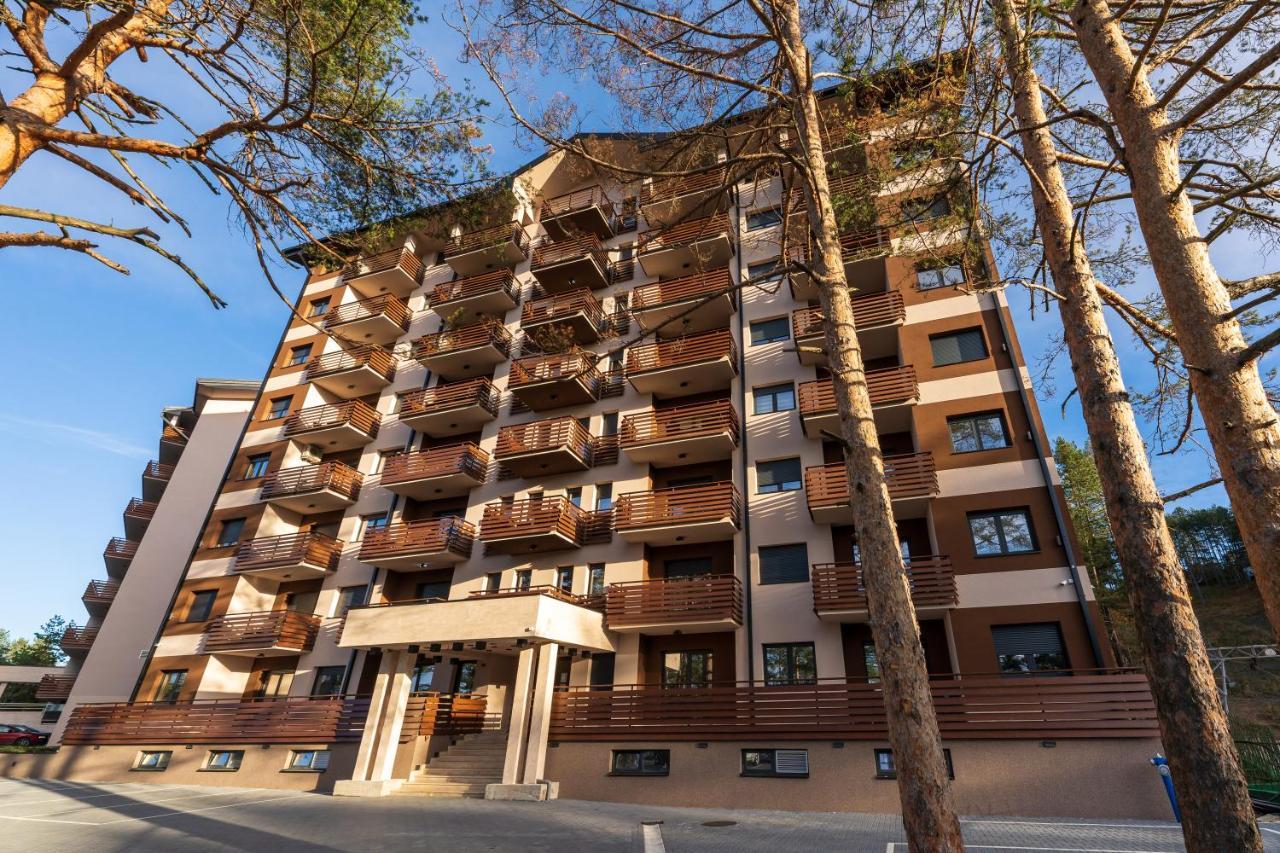 Vila Pekovic Green, Pine Trees View 2 Bedrooms Apartment Zlatibor Exteriör bild